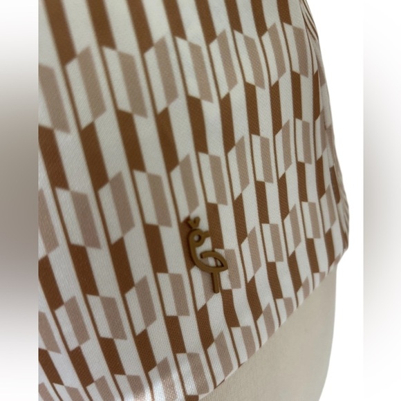 A PUTNAM size S Long Sleeve Keyyhole Top Scored Bisque - Picture 6 of 8